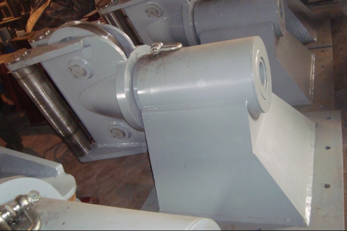 360 dərəcə fırlanan Fairleads