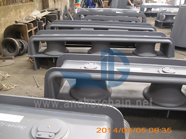 Qapalı Tip Üç Rolikli Fairlead